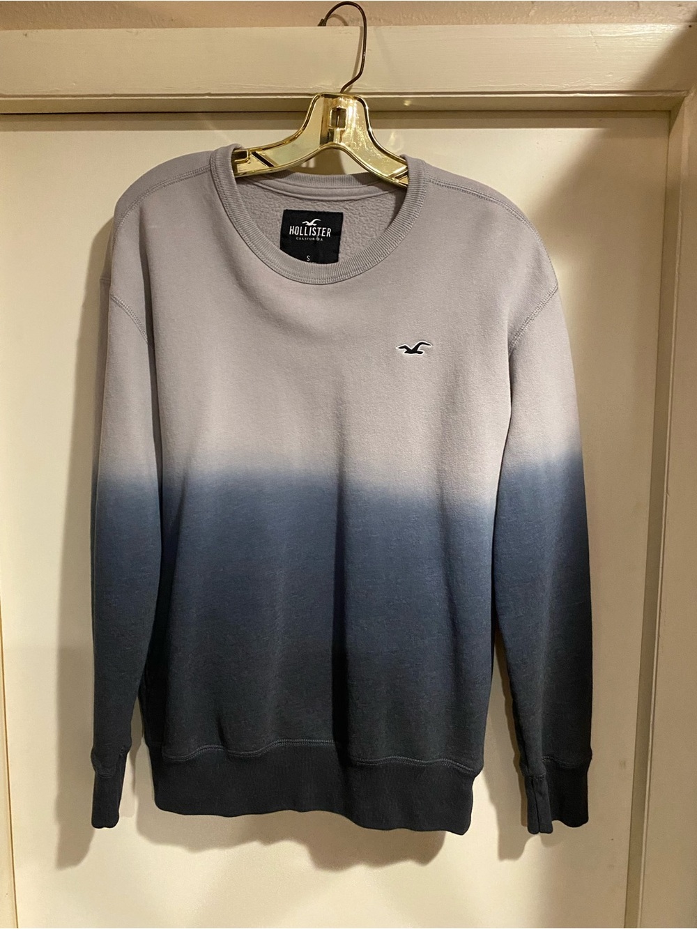 Hollister Men’s Ombre Crewneck Sweatshirt - Gray & Navy
